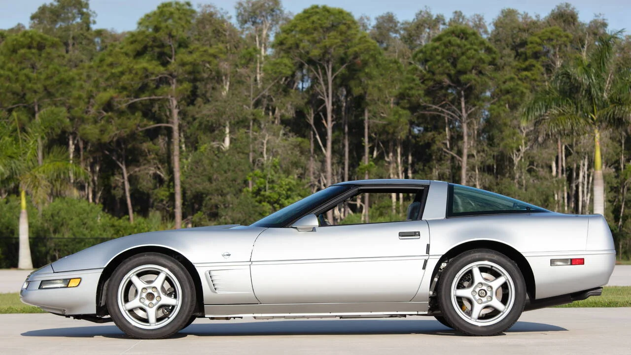 Click to Enlarge-Esc to Close Corvette Generations/C4/C4 1996 collectors edition-1.webp